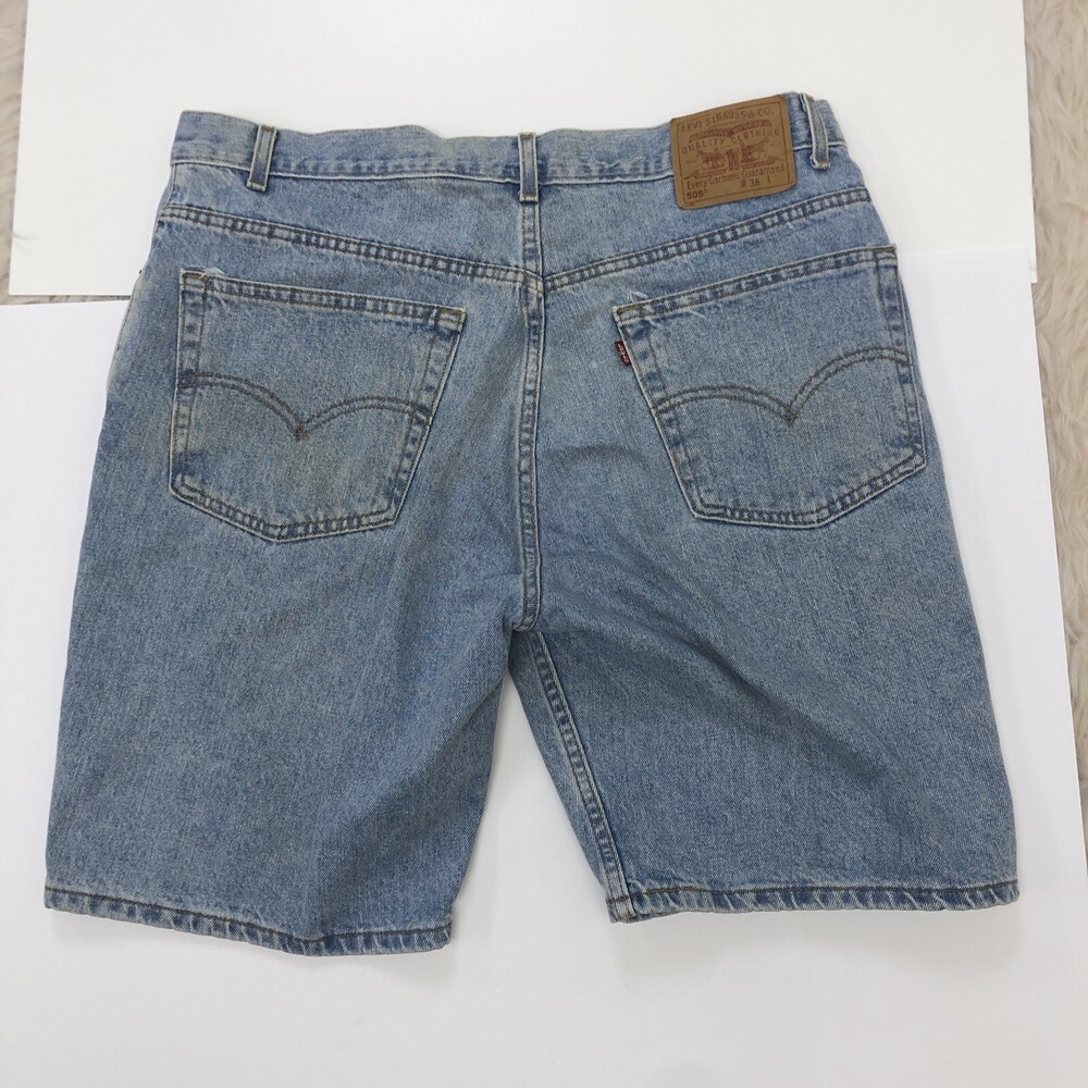 Vintage Levi’s 505 Regular Fit Denim Blue Jean Shorts Red Tab Men’s Size 37